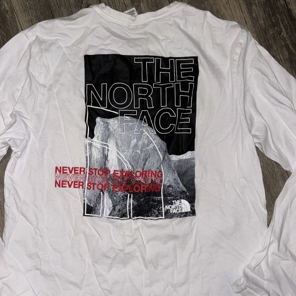 NorthFace men’s never stop exploring long sleeve shirt - medium / NWOT